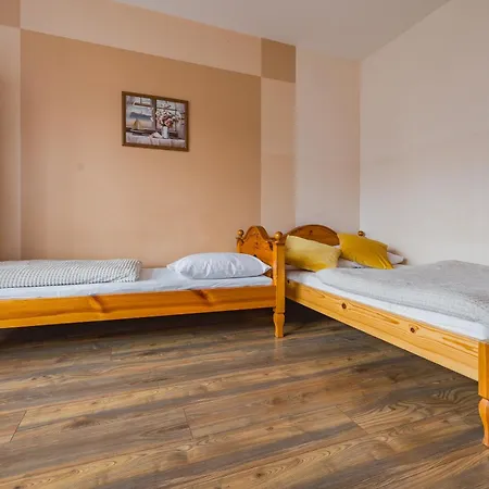 Budget - Tanie Burtek Quarto em Acomodações Particulares
