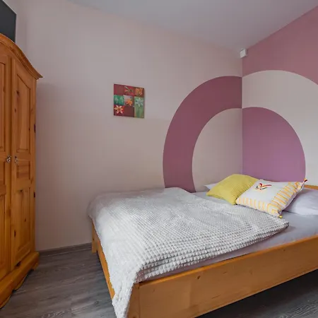 Budget - Tanie Burtek Quarto em Acomodações Particulares *