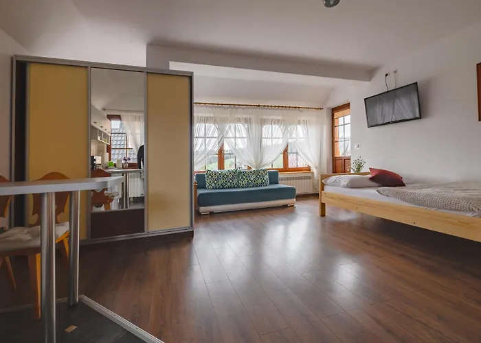 Budget - Tanie Burtek ホームステイ *