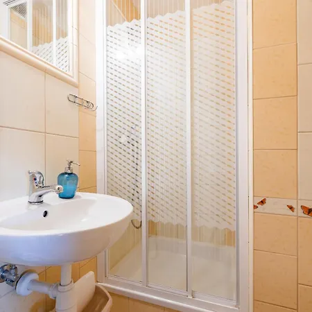 Budget - Tanie Burtek Pansiyon