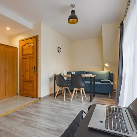 Habitación en casa particular Budget - Tanie Burtek