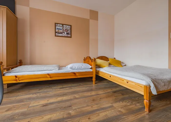 Budget - Tanie Burtek Rum i privatbostad