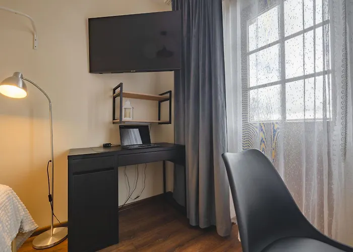 Budget - Tanie Burtek Rum i privatbostad *