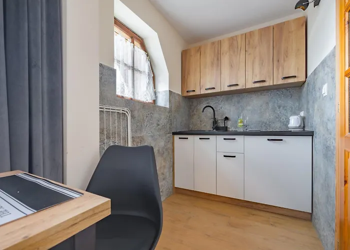 Rum i privatbostad Budget - Tanie Burtek *